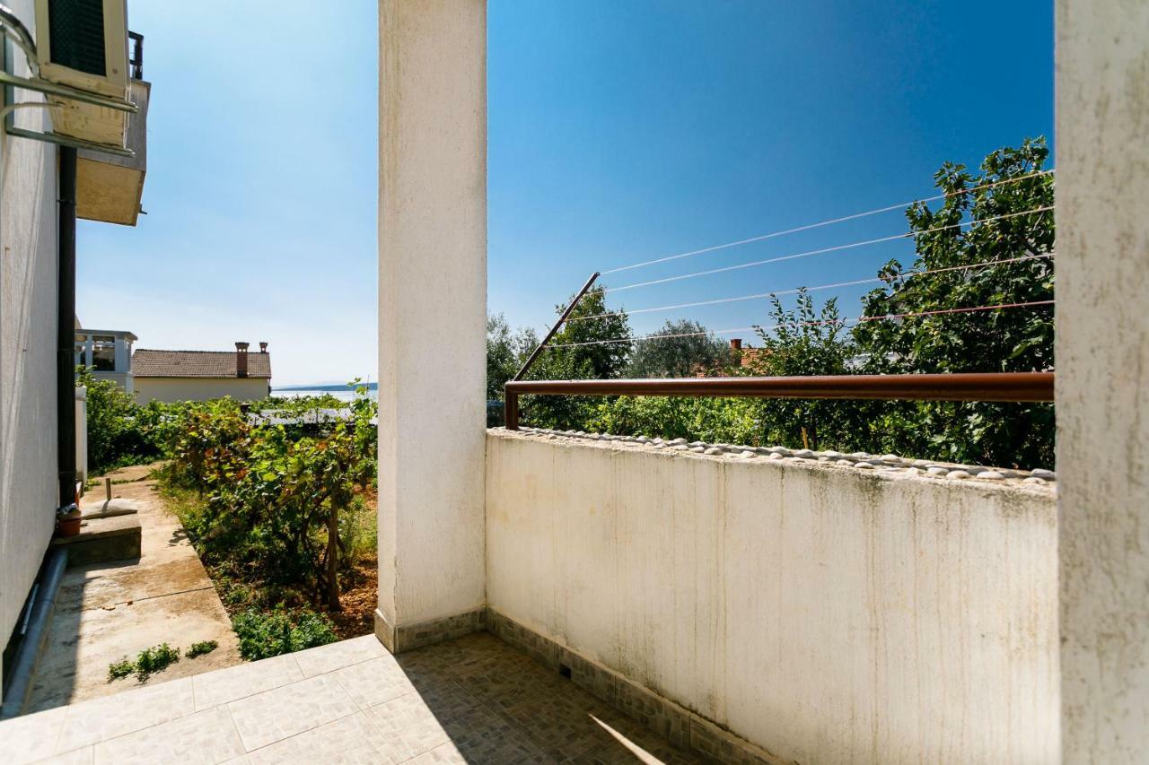Apartments Mate Balote 54 Krk Exterior foto